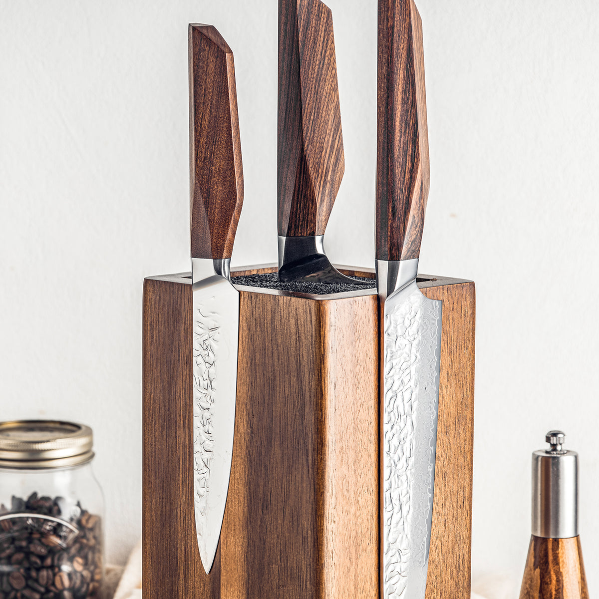 Asiro Knife Holder magnetic face detail